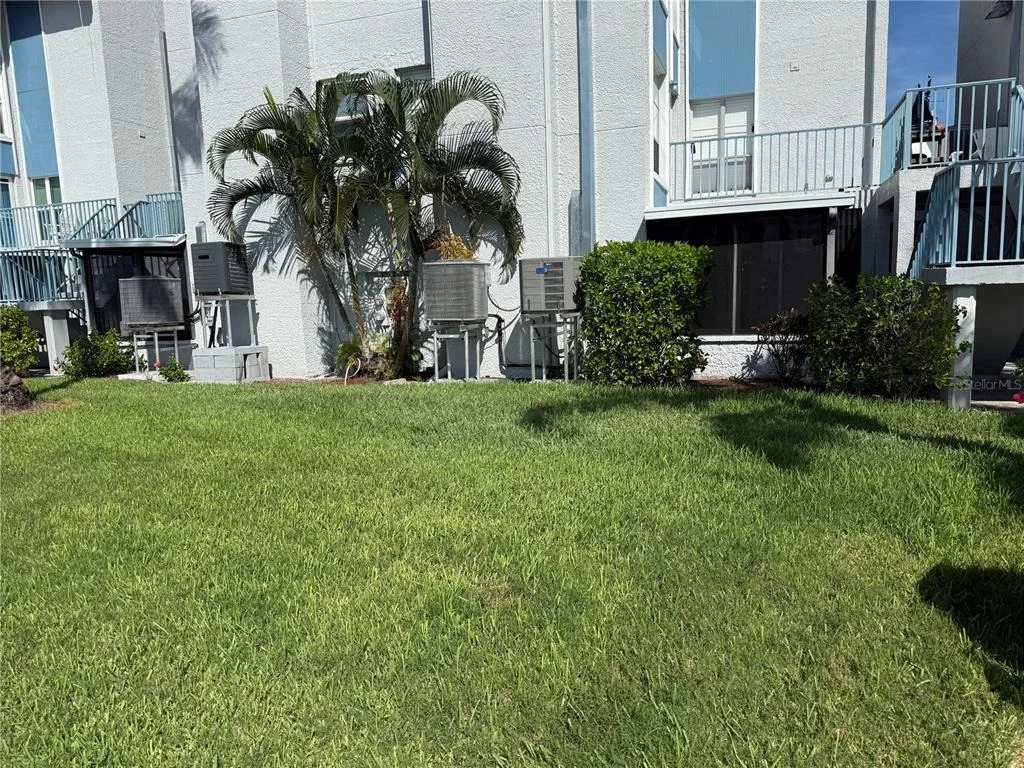 Photo of Unit D at 179 MEDALLION BOULEVARD