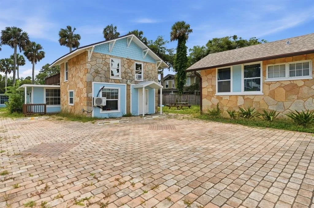 Photo of 5202 RIVERSIDE DRIVE
