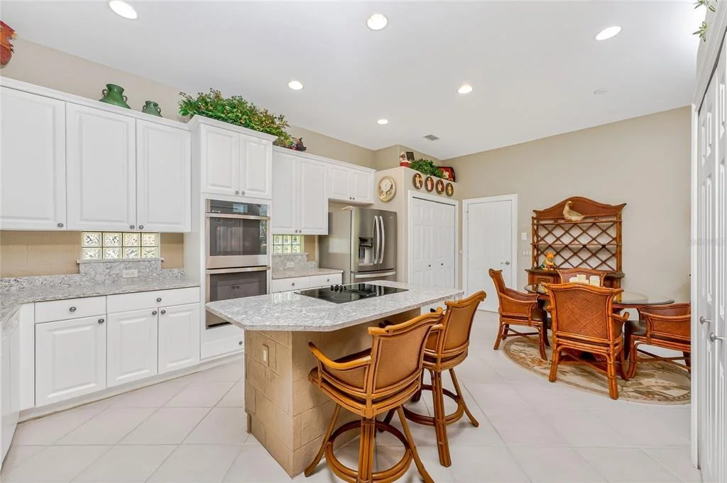 Photo of 3337 SUNSET KEY CIRCLE