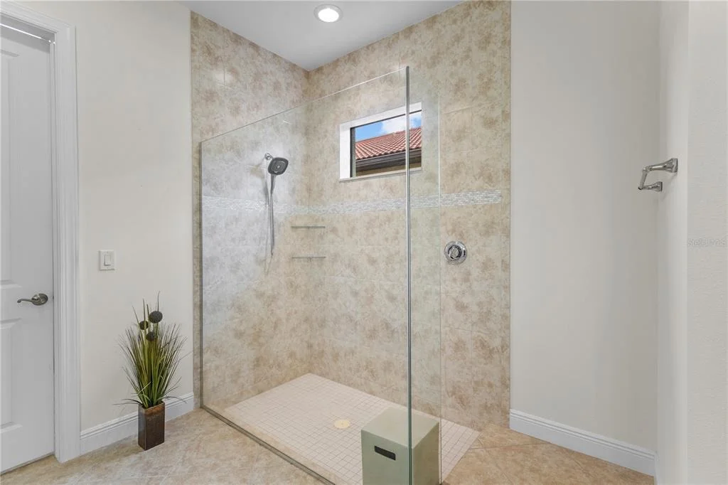 Photo of 24252 GALLBERRY DRIVE