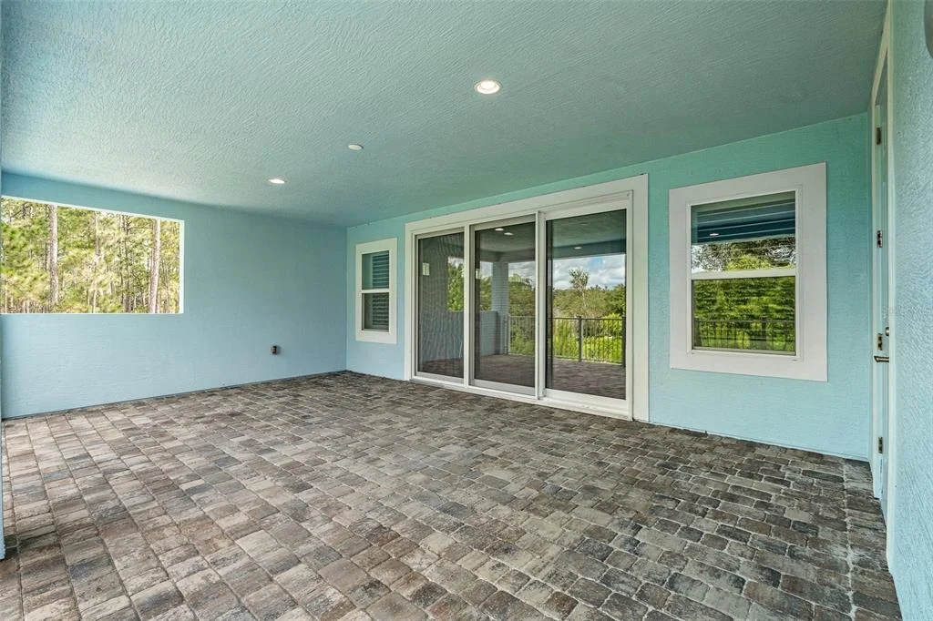 Photo of 998 DOWNSHIRE LANE