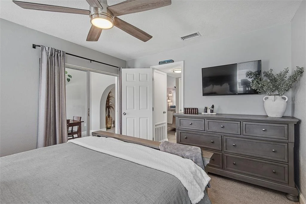 Photo of 1216 PIN OAK DRIVE