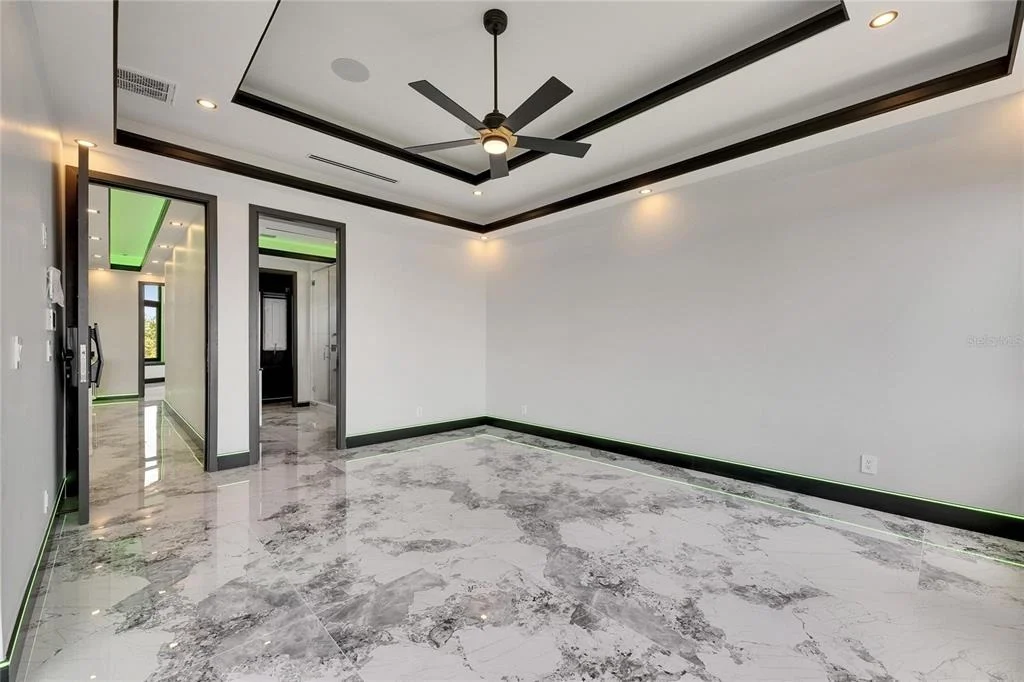 Photo of 6526 SIMONE SHORES CIRCLE
