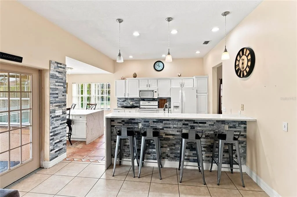 Photo of 426 VISTA LOOP