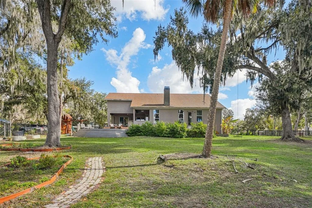 Photo of 11325 HIDDEN VALLEY LANE