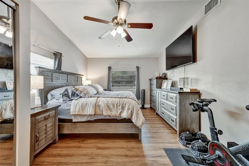Photo of 1224 BELLEVUE BOULEVARD