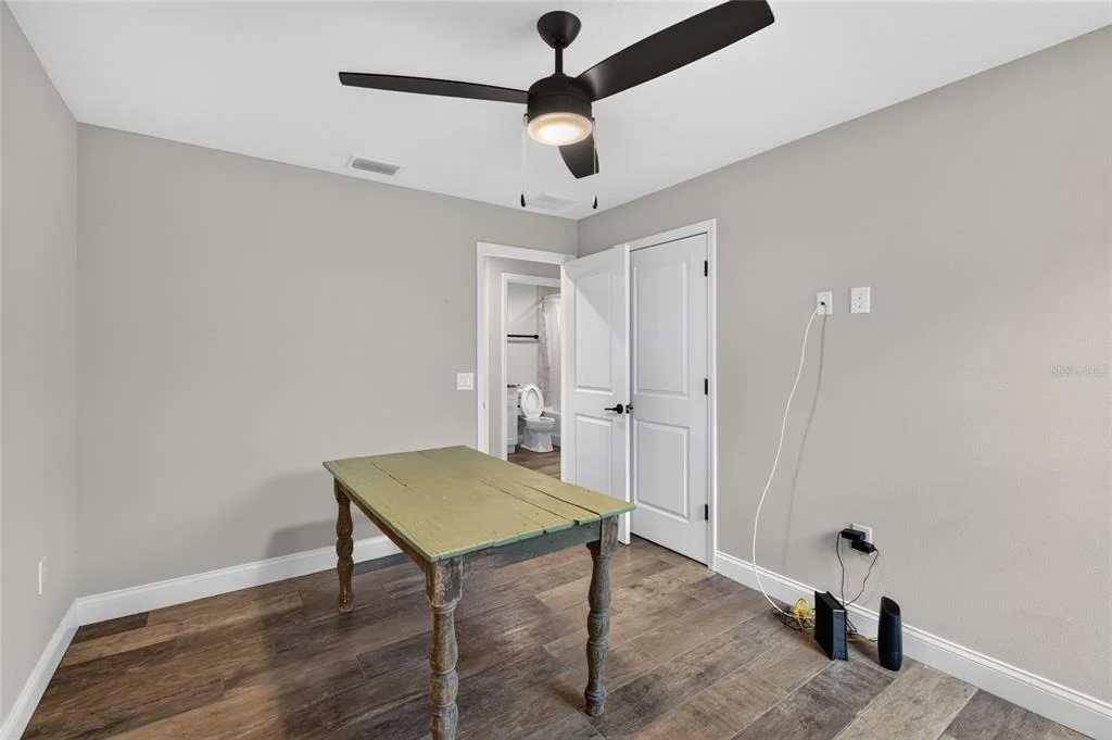 Photo of 6631 THORNHILL ROAD