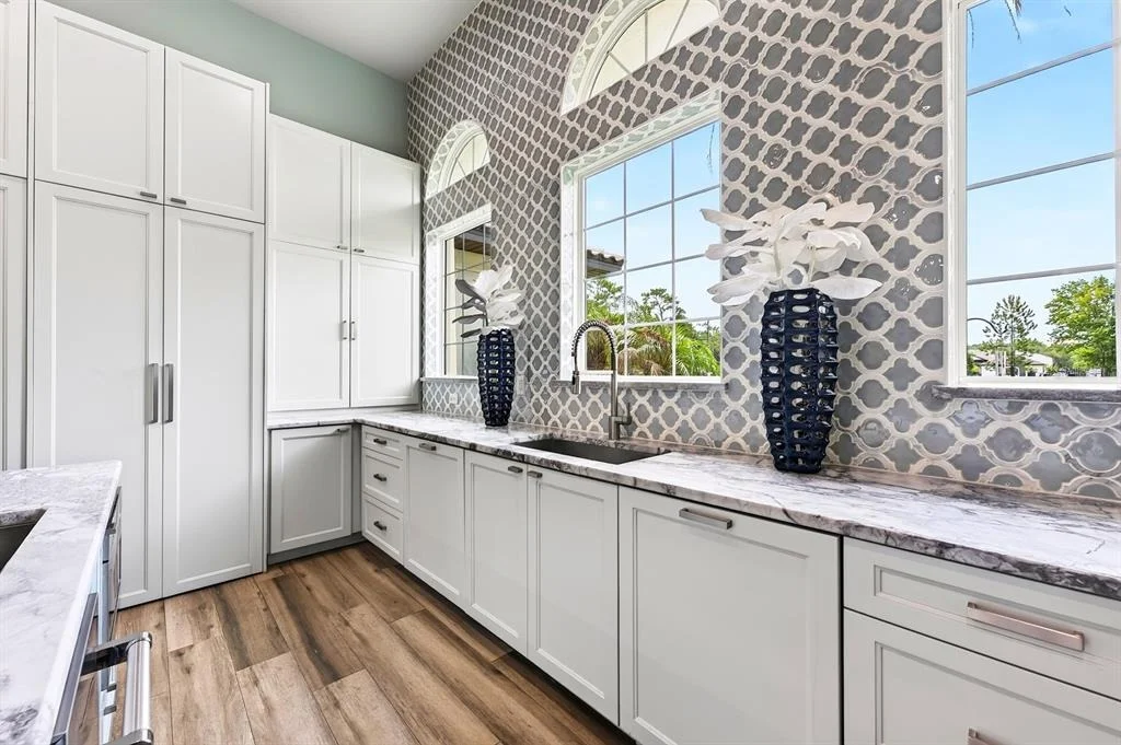 Photo of 4156 BENEDICT AVENUE