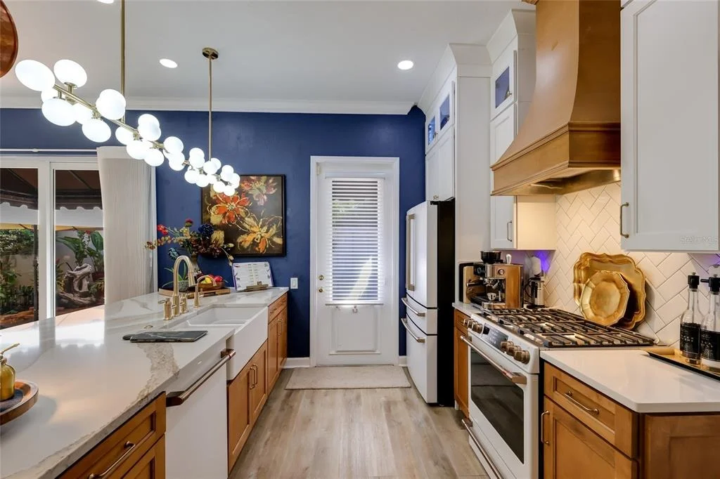 Photo of 8705 52ND DRIVE E