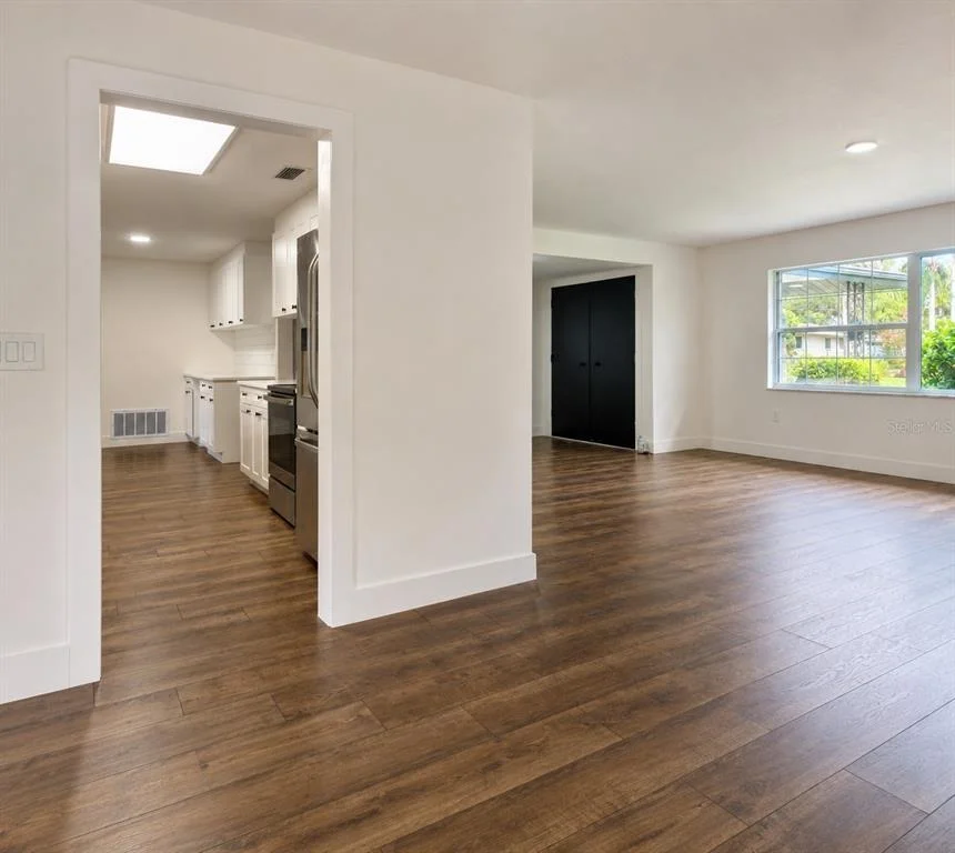 Photo of 810 ALLAMANDA DRIVE