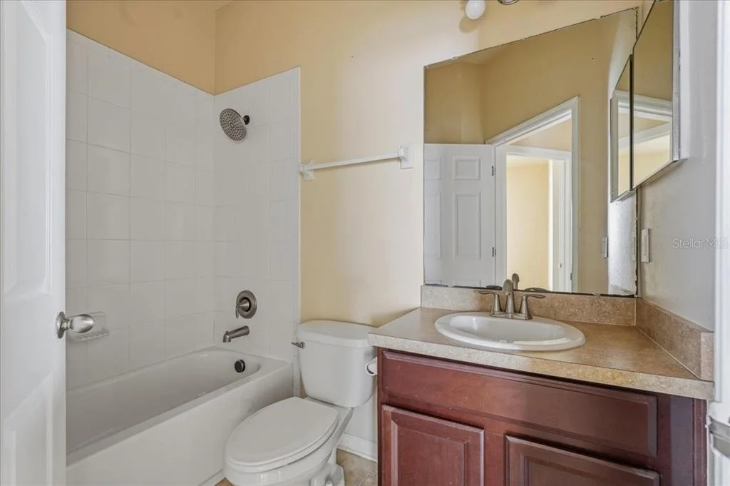 Photo of 1268 SALISBURY DR