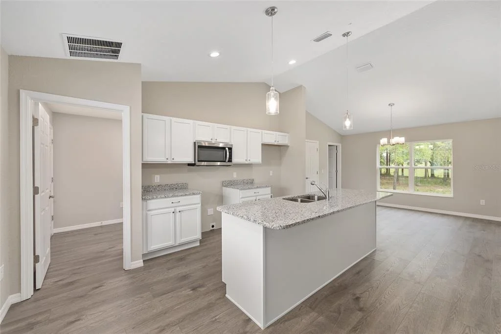 Photo of 3853 SW SOUNDVIEW DRIVE