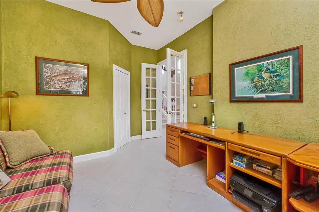 Photo of 3337 SUNSET KEY CIRCLE