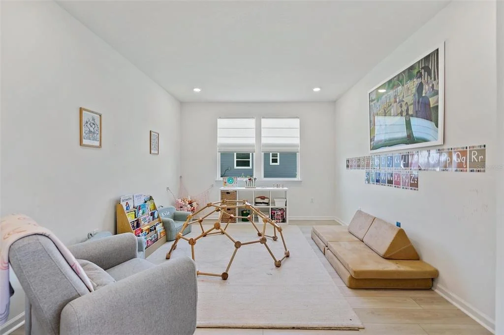 Photo of 71 SANTOS LANE