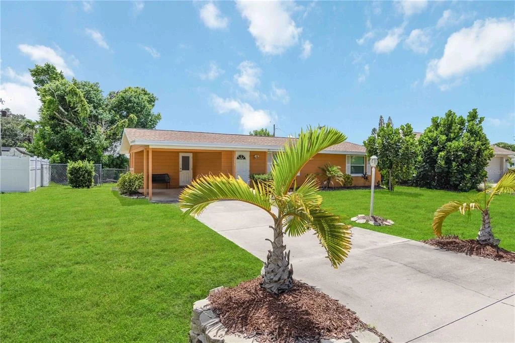 Photo of 3035 SHAMROCK DRIVE
