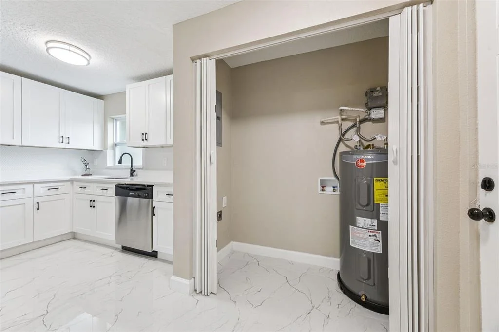 Photo of 3033 SUTTON DRIVE