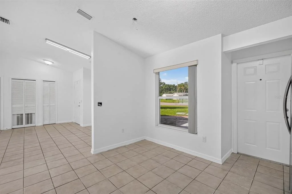 Photo of 20 LAKE MEADOW WAY