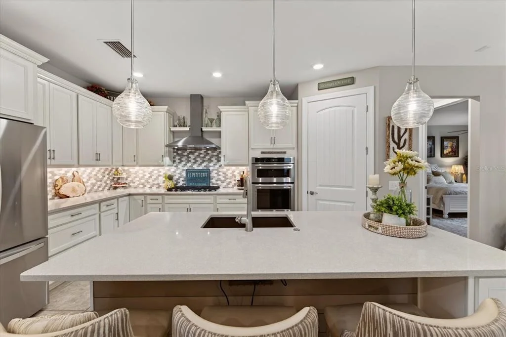 Photo of 7608 VIOLA LOOP