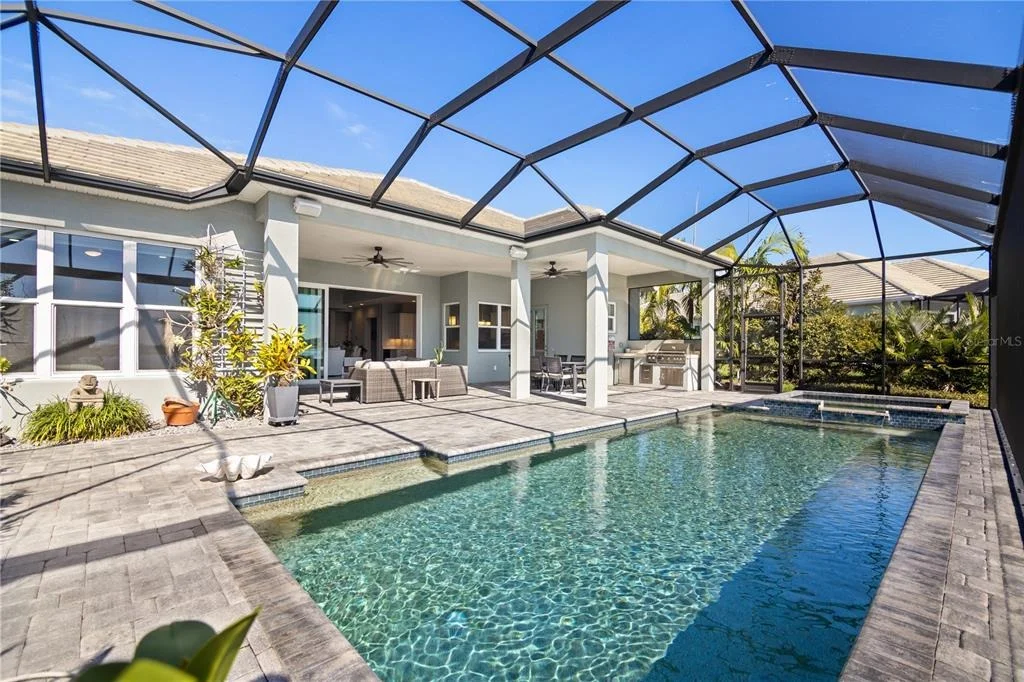 Photo of 8083 WATERBEND TRAIL