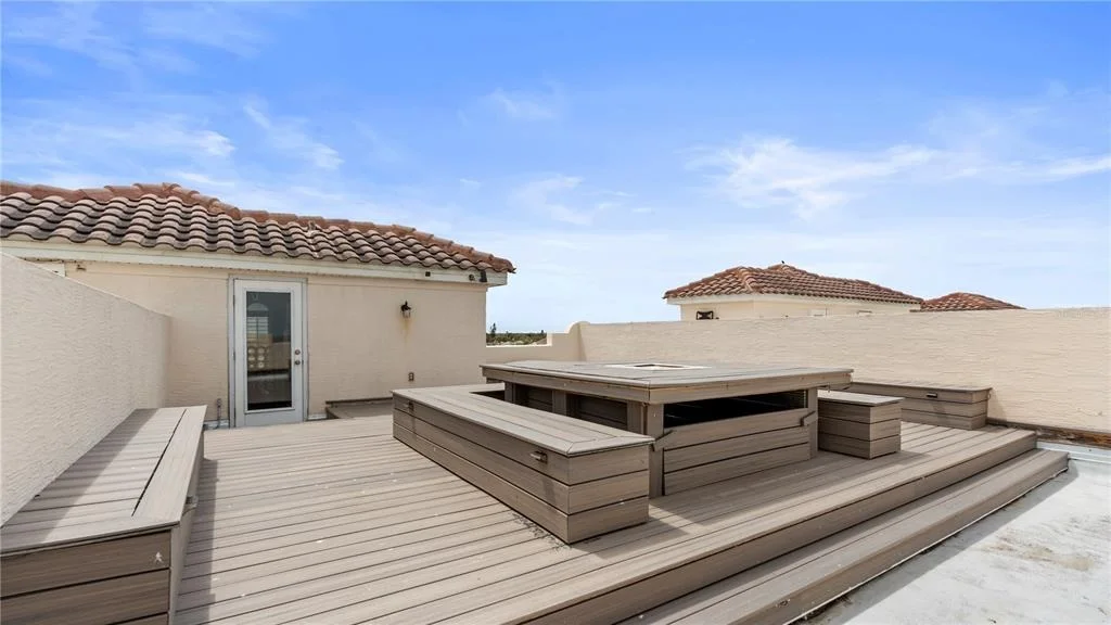 Photo of Unit 4 at 3400 OCEAN SHORE BOULEVARD