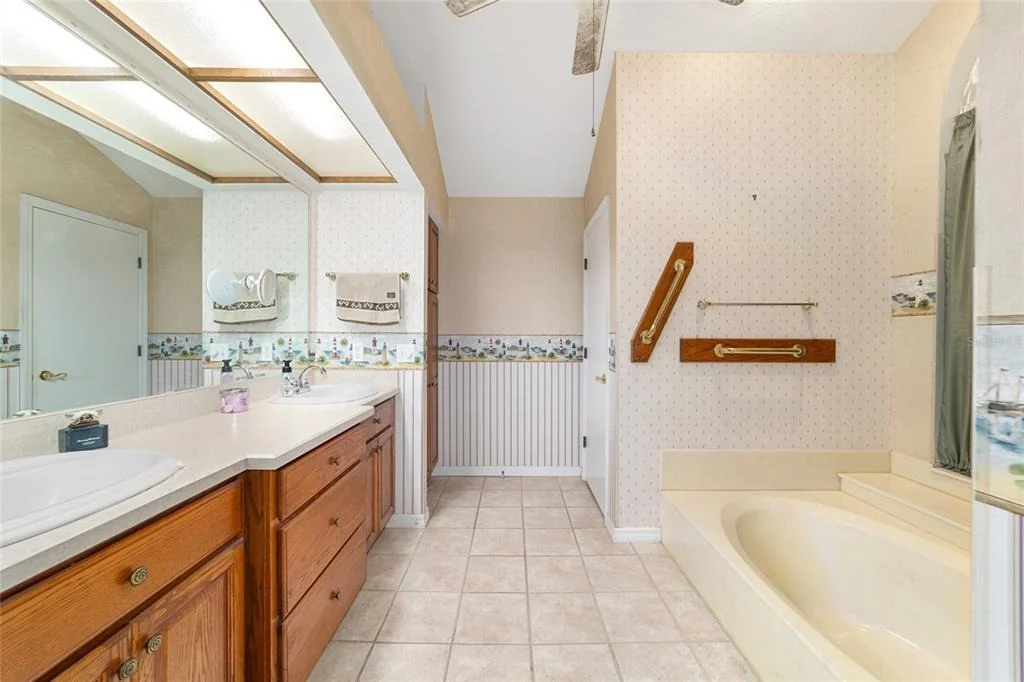 Photo of 4807 SE 14TH STREET