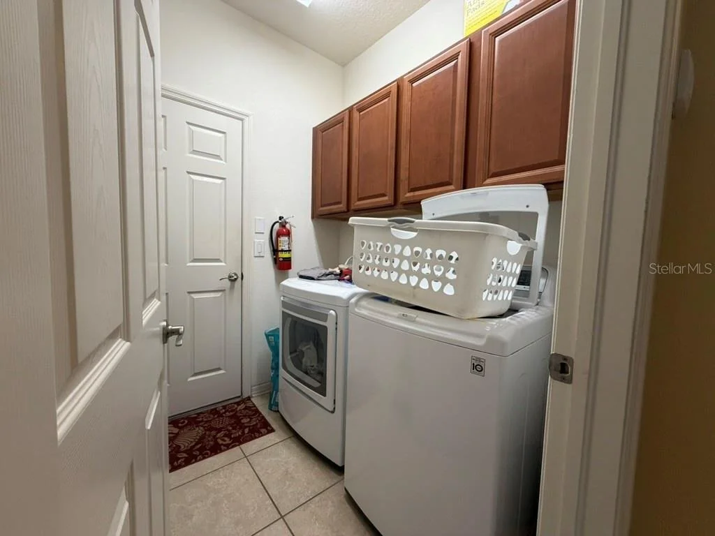Photo of 8606 DEEP MAPLE DRIVE