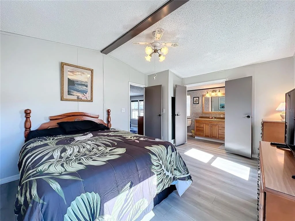Photo of 13426 PALM DRIVE