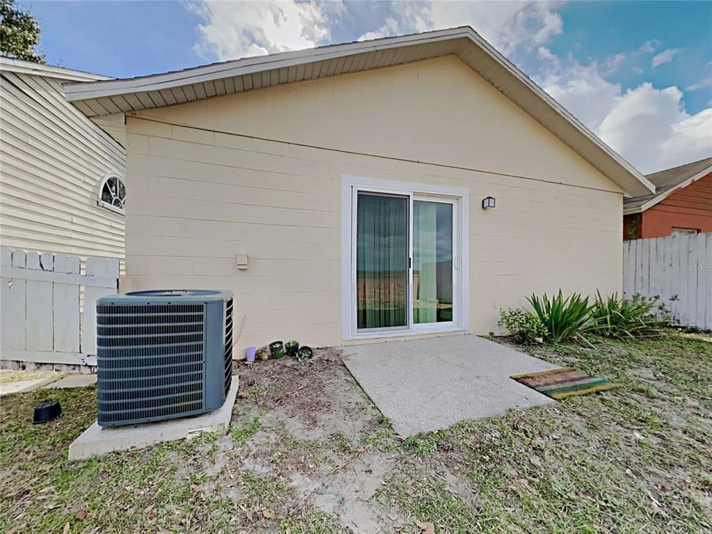 Photo of 1604 CHATHAM CIRCLE