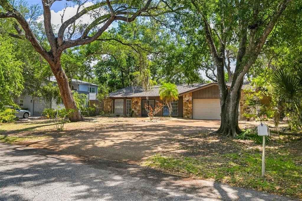 Photo of 2749 GREENDALE DRIVE