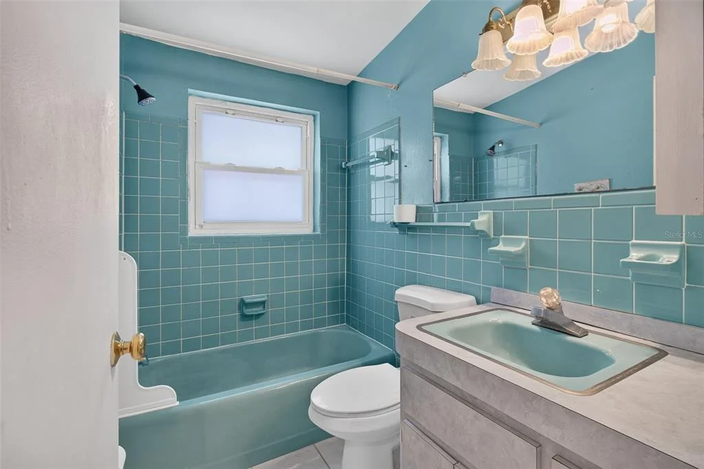 Photo of 568 MANOR DRIVE