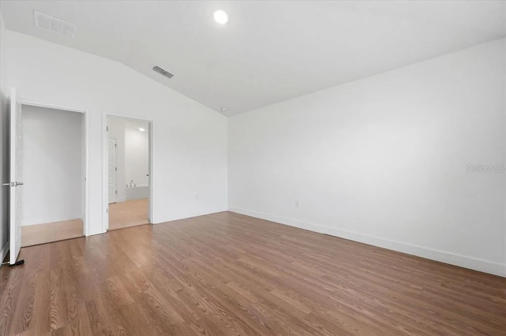 Photo of 851 VIENNA DRIVE