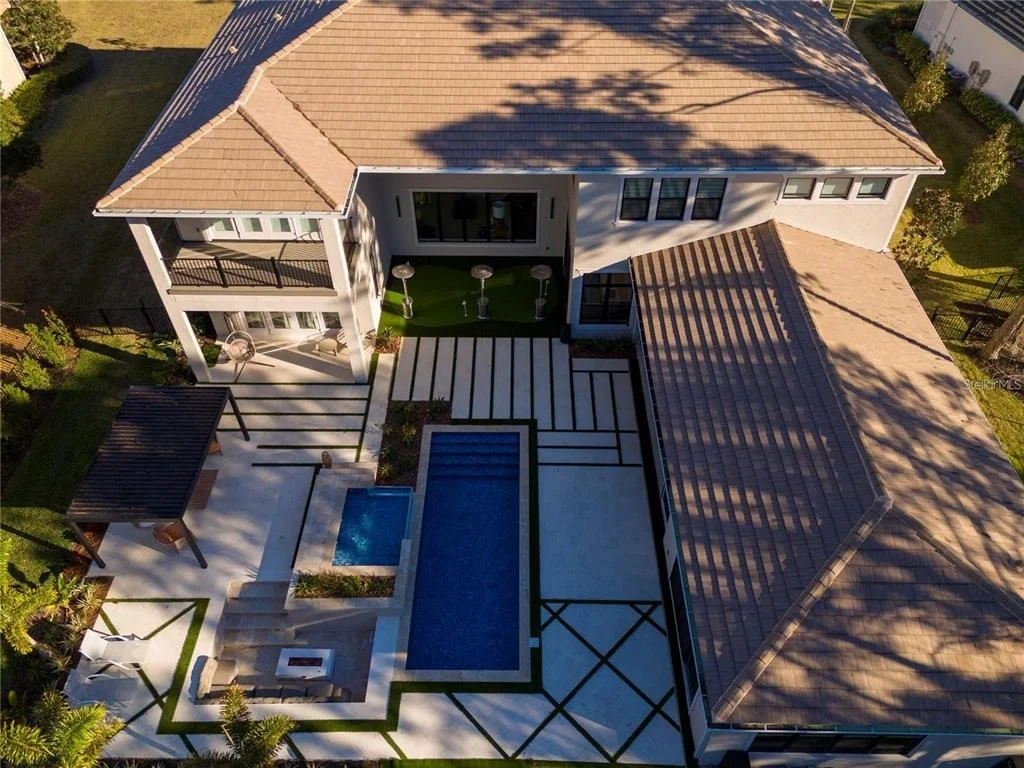 Photo of 15926 PENDIO DRIVE