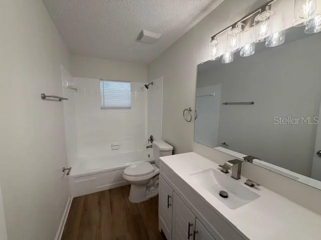 Photo of 3736 PINE CIRCLE
