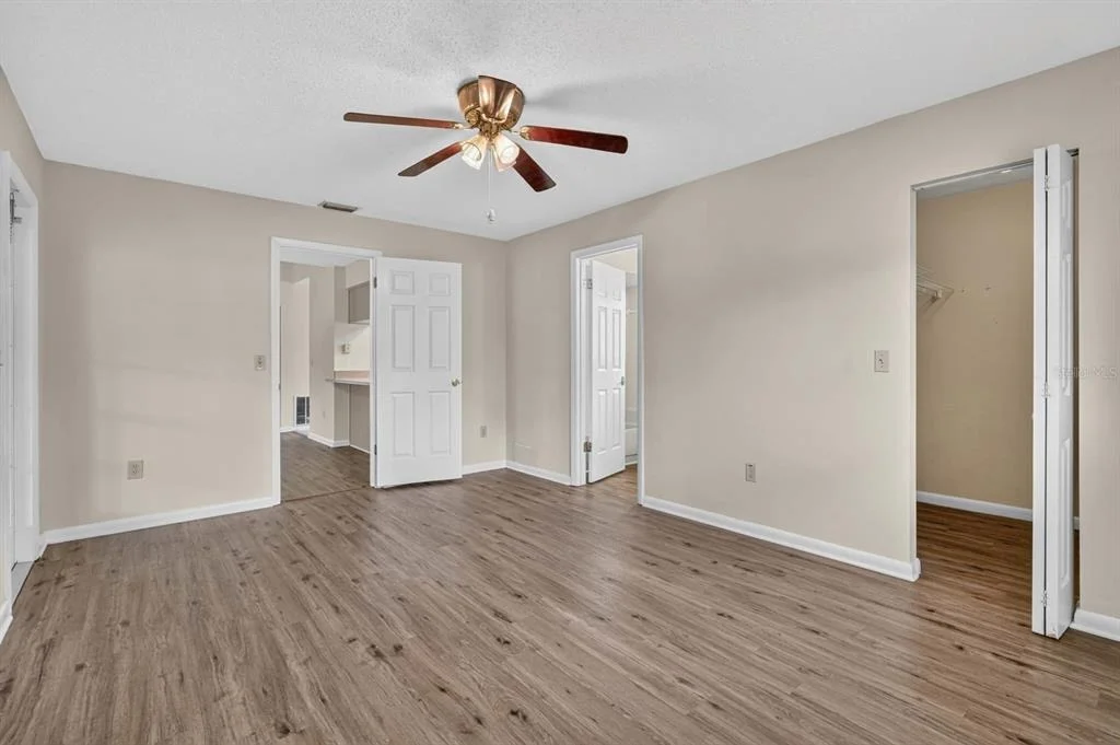Photo of 22 PINELYNN LANE