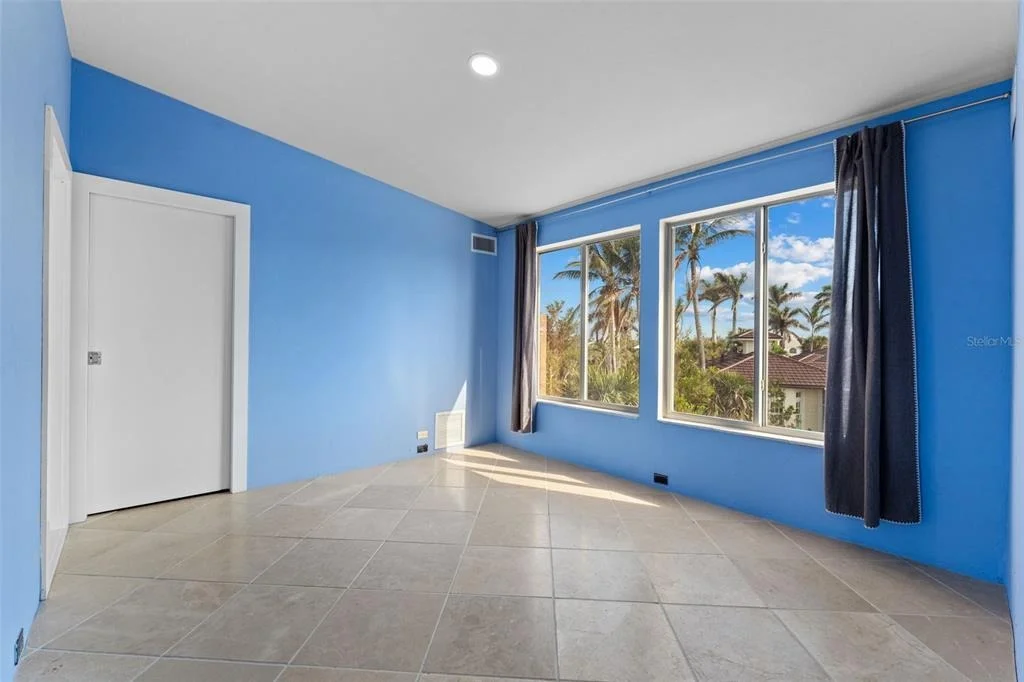 Photo of 4150 DINGMAN DRIVE