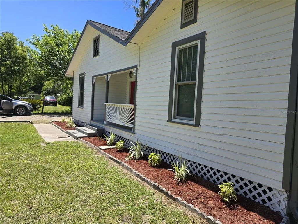 Photo of 326 SE 2ND STREET