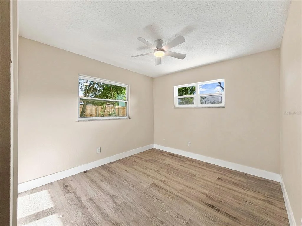 Photo of 7015 CRESTLAKE DRIVE