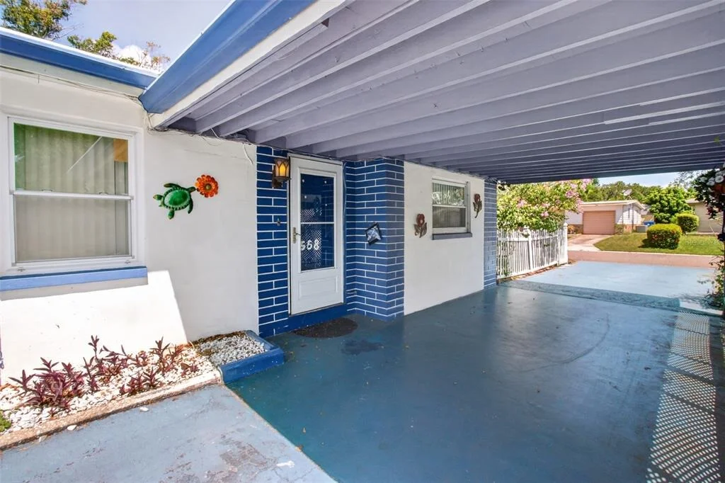 Photo of 568 MANOR DRIVE