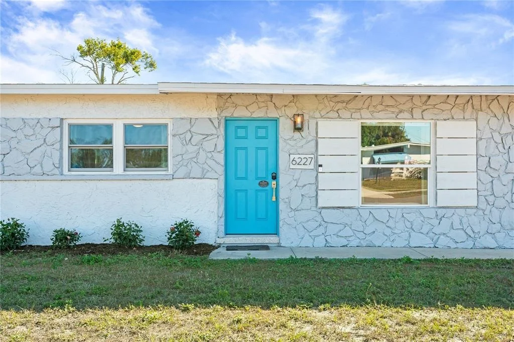 Photo of 6227 COLUMBIA DRIVE