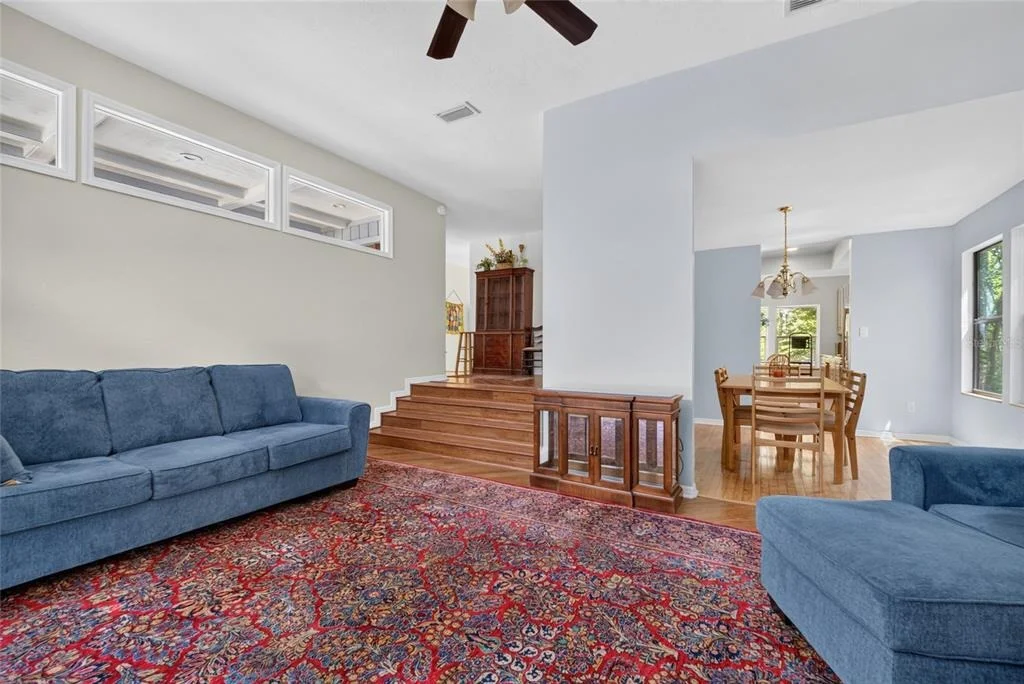 Photo of 325 NW 80TH BOULEVARD