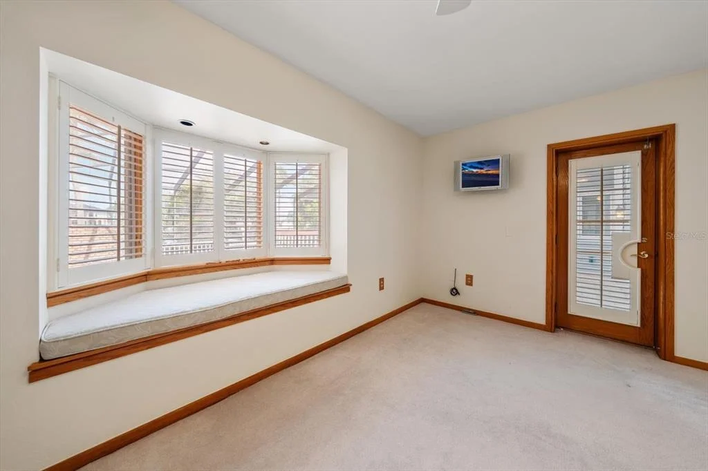 Photo of 220 HARBOR VIEW LANE