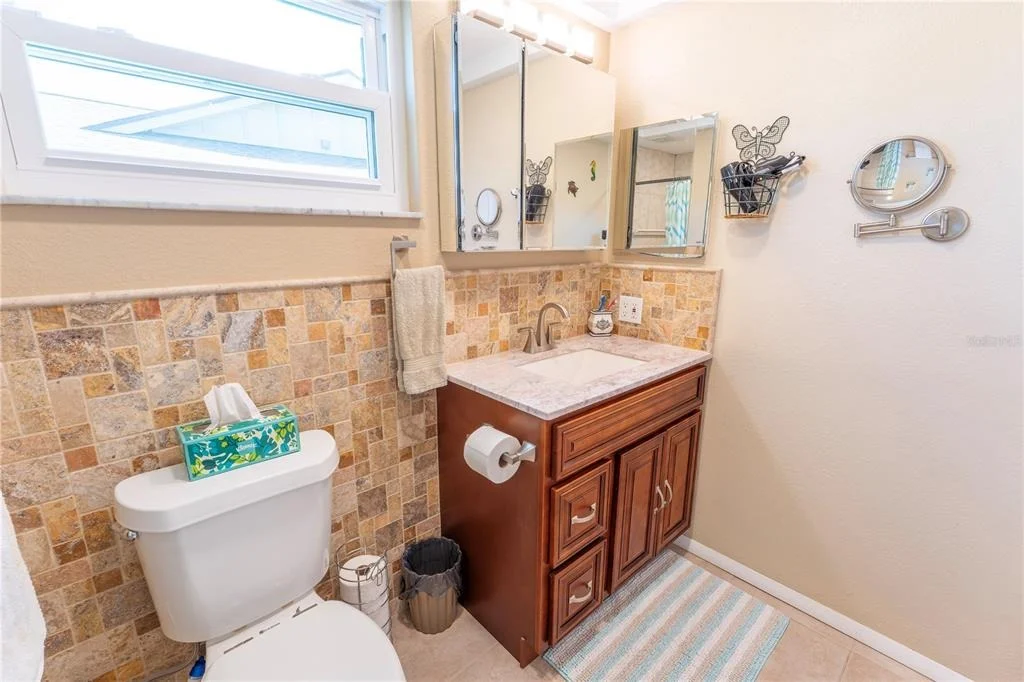 Photo of 8210 VALLEY STREAM LANE