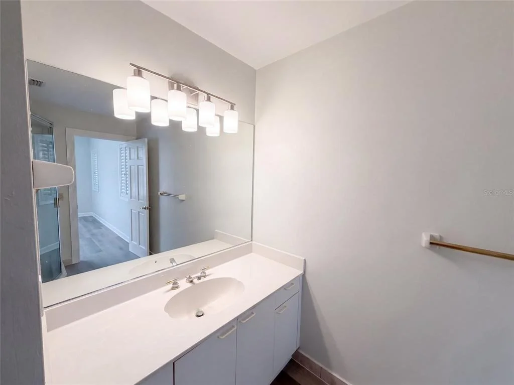 Photo of 24 BAY POINTE DRIVE
