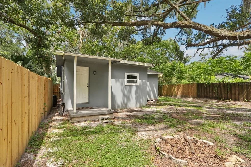Photo of 1623 NE 16TH WAY