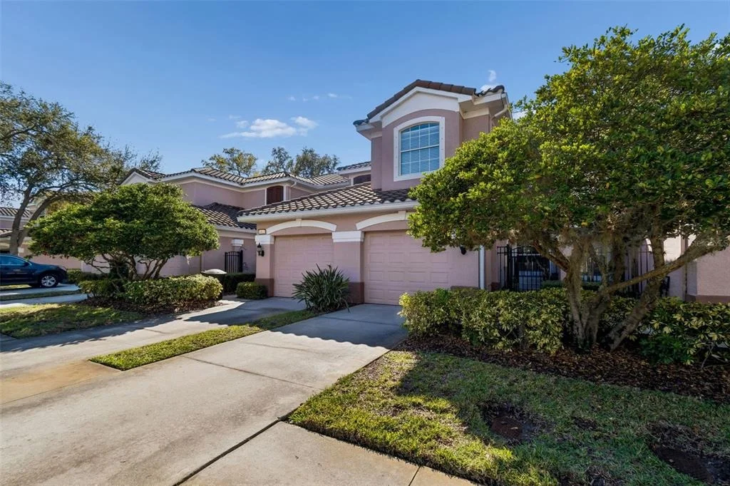 Photo of 894 LANTERN WAY