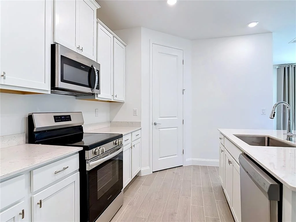 Photo of 2183 RAGLAN CIRCLE