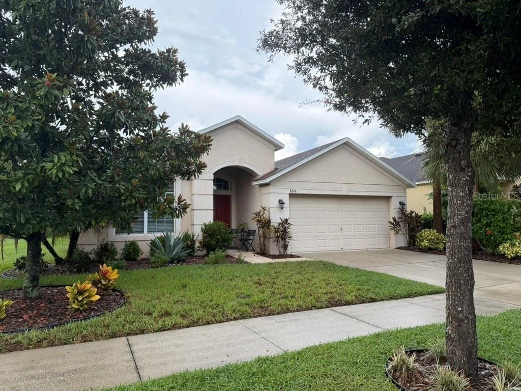 Photo of 8606 DEEP MAPLE DRIVE