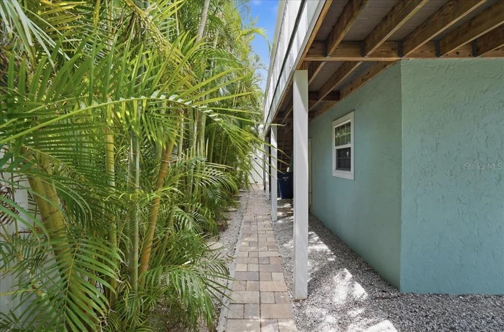 Photo of 2811 GULF DRIVE