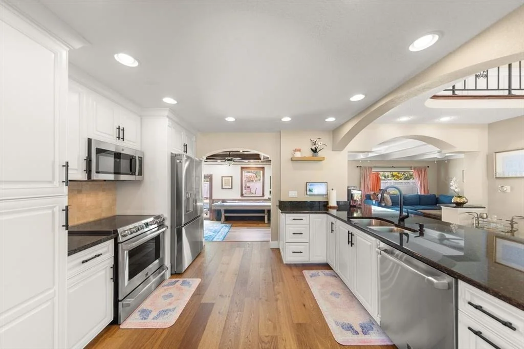 Photo of 3005 SUNSET DRIVE