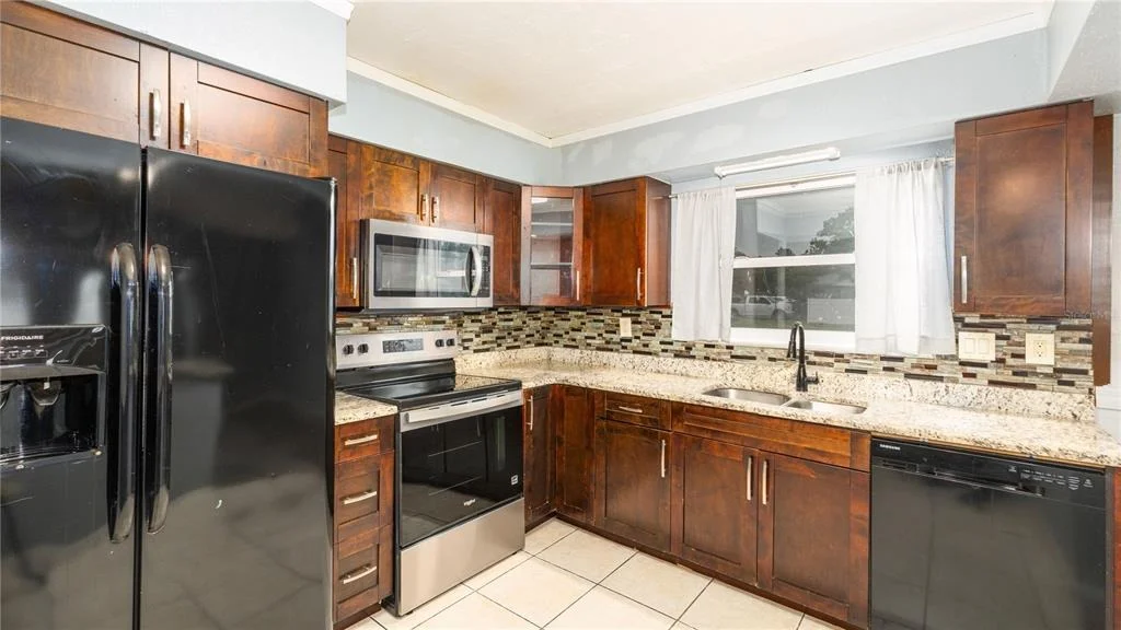 Photo of 4802 RIDGE POINT DRIVE